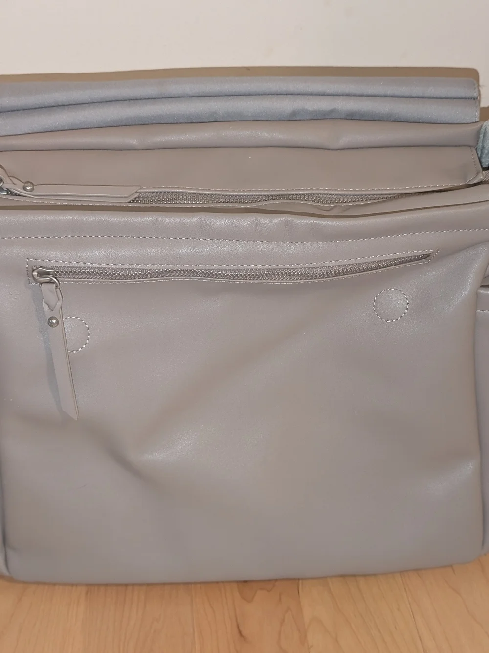Skip Hop 🐇 Greenwich Convertible Diaper Bag 🛍️
